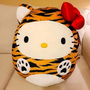 NWT Hello Kitty Squishmallow 20" Jumbo Plush w/ Tiger Outfit 100% Authentic